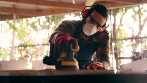 Bau,-Zimmermann-Und-Handwerker-Mit-Holz