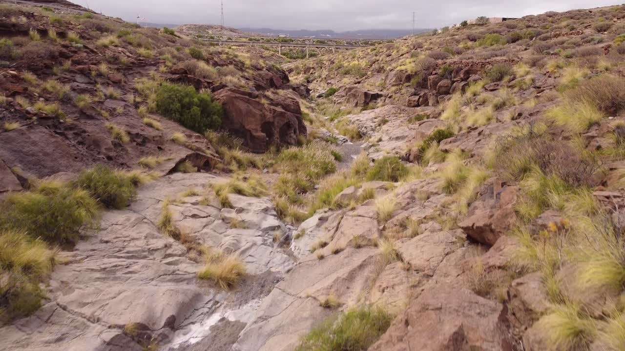 lecho de río seco, tenerife, ángulo ancho