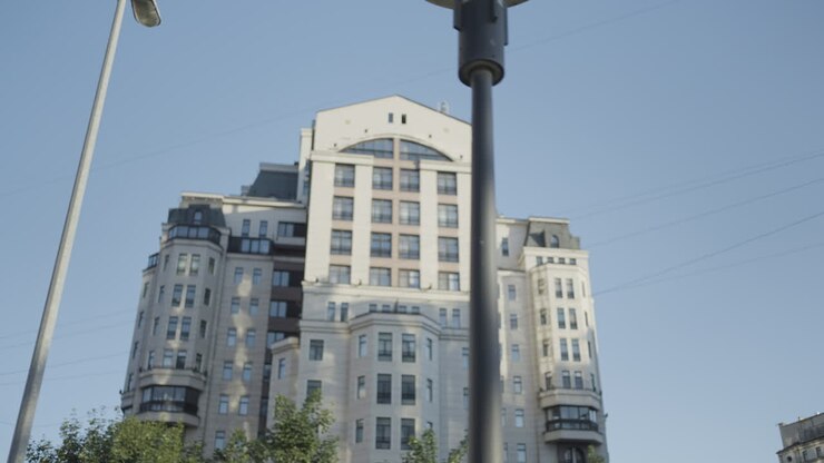 Moderno edificio de apartamentos