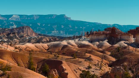 Bryce-Canyon-Nationalpark,-Panorama-Felslandschaft-Aus-Rotem-Sandstein-Mit-Hoodoos