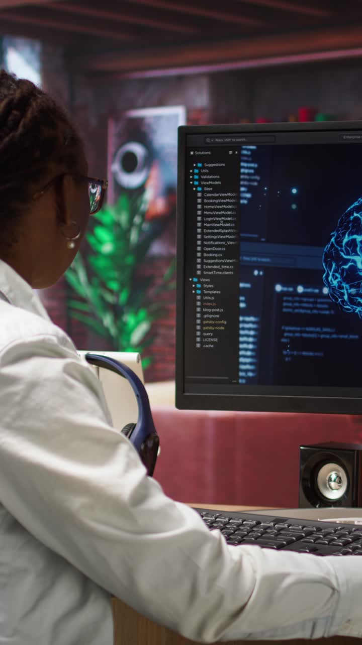 Vertical video Programmer using computer at home for artificial intelligence computing