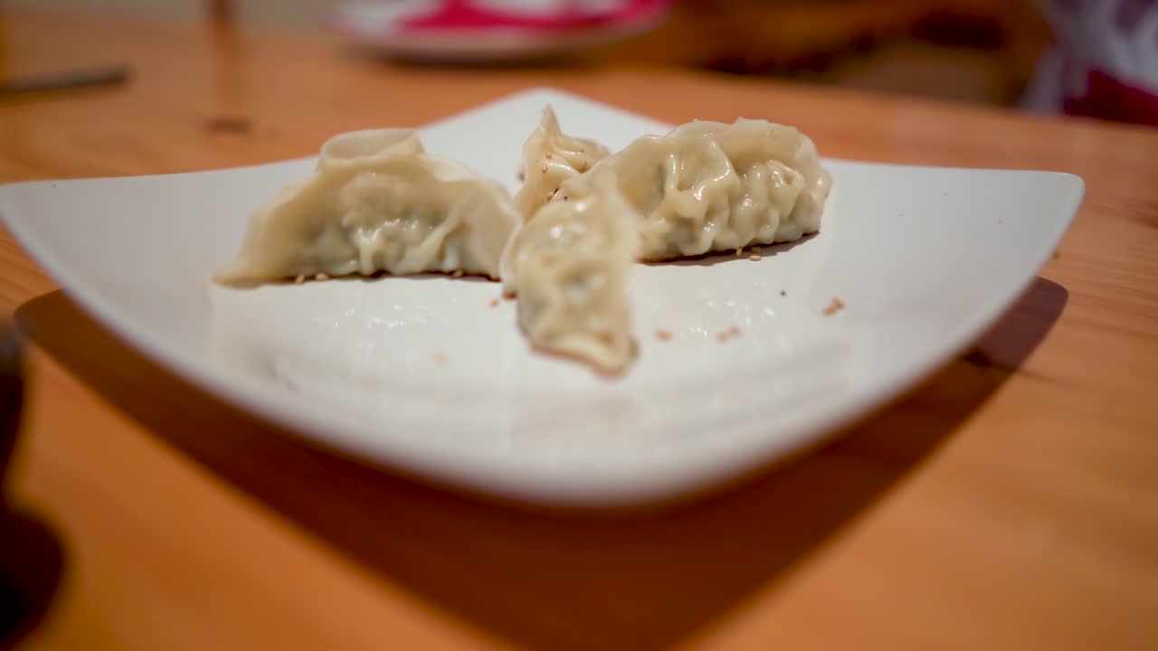 교사 접시의 세부 사항입니다. 동양 요리