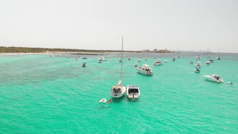 Spain,-Mallorca-Platja-des-Trenc-beach-a-beautiful-fly-by-over-the-beach-at-4k-24-fps-with-ND-filters-on-a-very-bright-day-with-a-DJI-Mavic-Air-drone