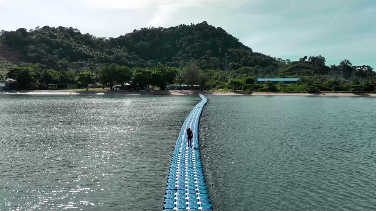 태국 푸켓 의 해변 의 드론 촬영