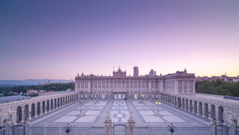 Beautiful-sunrise-from-the-top-of-the-Almudena-Cathedral,-Madrid