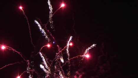 fuegos artificiales que explotan