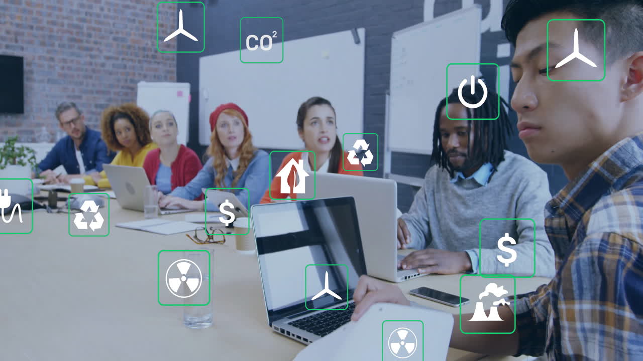 에코 아이콘과 데이터 프로세싱의 애니메이션 사무실에서 다양한 비즈니스 사람들을 통해