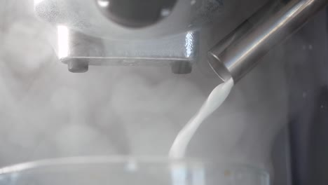 espresso machine steaming milk