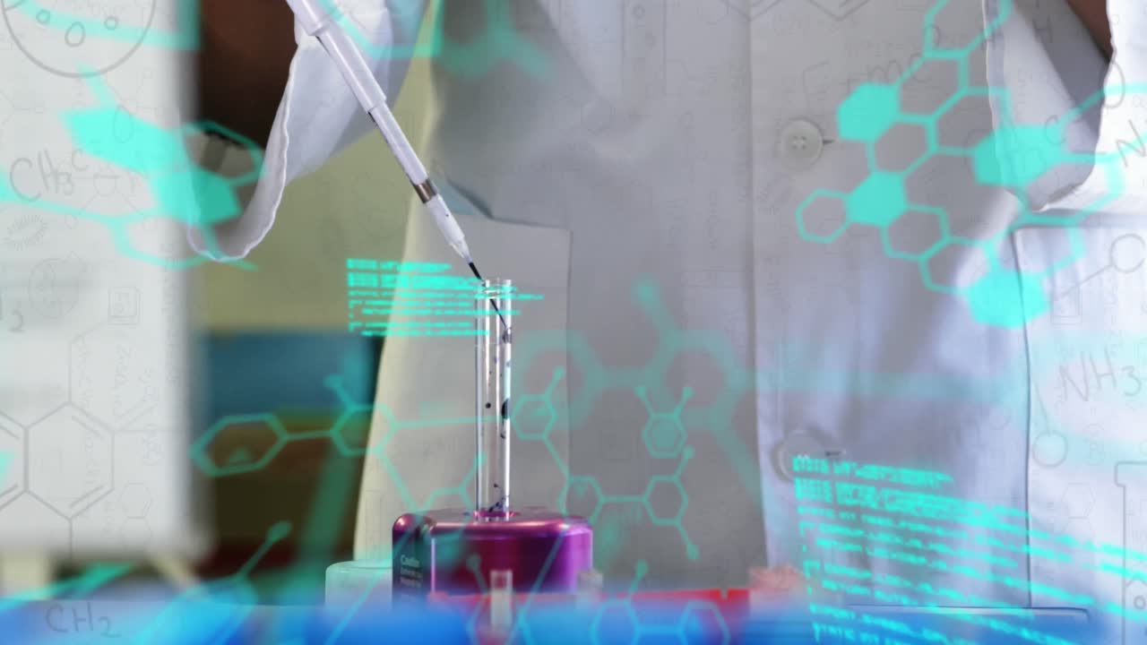 animación de procesamiento de datos científicos sobre científico masculino biracial con tubos de ensayo en el laboratorio
