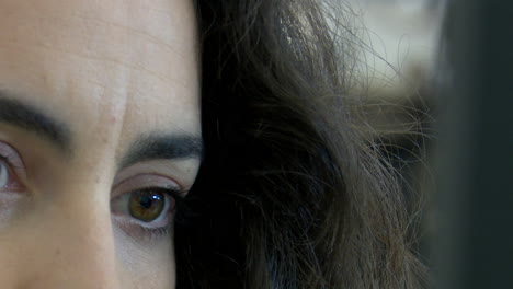 primer plano de la cara de una mujer
