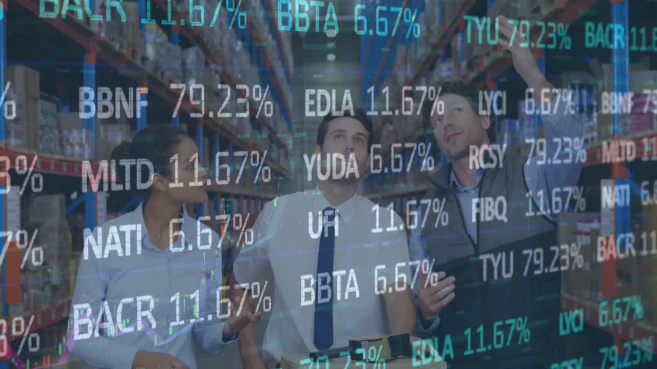 창고에서 일하는 남성과 여성에 대한 금융 데이터 처리의 활성화