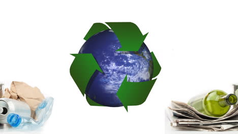 cartel de reciclaje con lata de hojalata, botella de plástico, botella de vidrio y papel