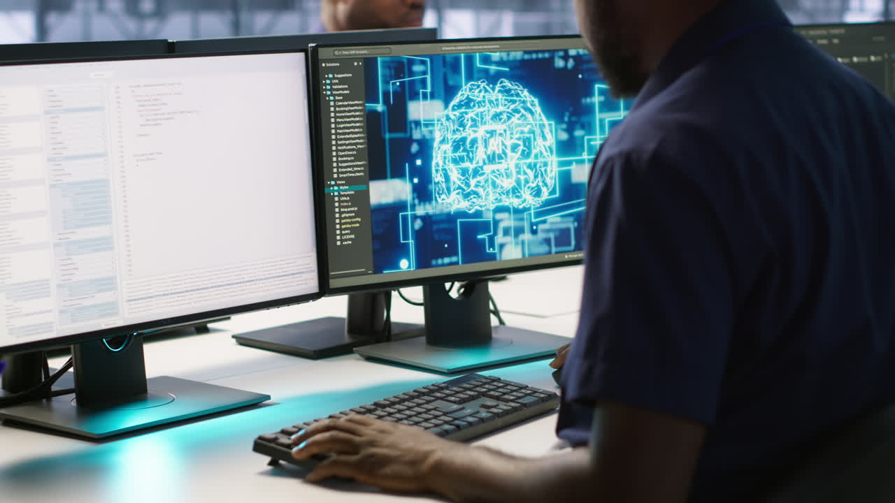 programmeur informatique travaillant sur un projet