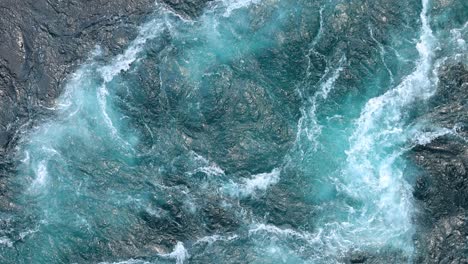 Blue-waves-of-water-of-the-river-and-the-sea-meet-each-other-during-high-tide-and-low-tide.