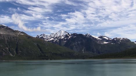 Reid-Inlet,-Glacier-Bay-National-Park-and-Preserve,-Alaska-in-the-summertime