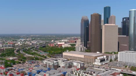 Antena-4k-Del-Centro-De-Houston-En-Un-Día-Soleado