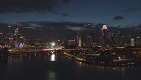 el horizonte de singapur por la noche