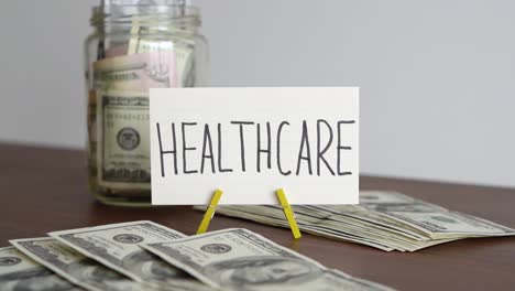 Konzept,-Geld-Für-Das-Gesundheitswesen-Zu-Sparen