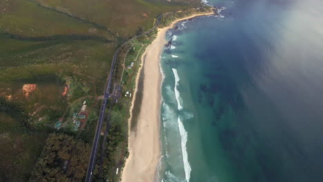 Where-the-ocean-meets-the-mountain