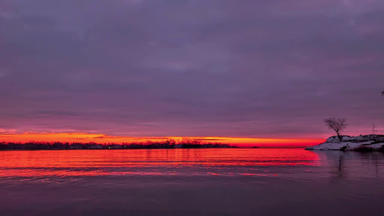 Winter sunrise time-lapse over Cove Island Park shoreline