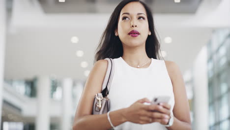 Mujer-De-Negocios,-Teléfono-Inteligente