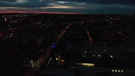 Ciudad-De-Munich-De-Noche-Desde-Arriba-Con-Un-Dron-Dji-Mavic-Air-A-4k-30fps