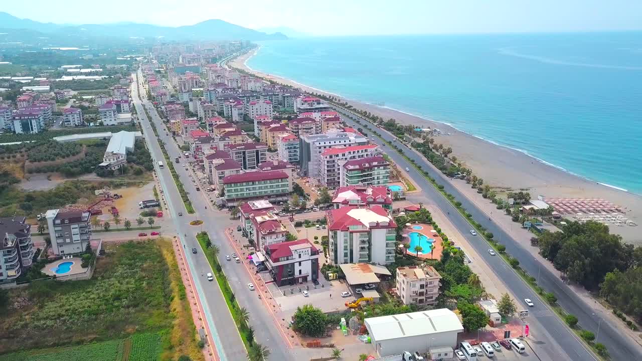 호텔과 리조트가 있는 해안 도시 풍경