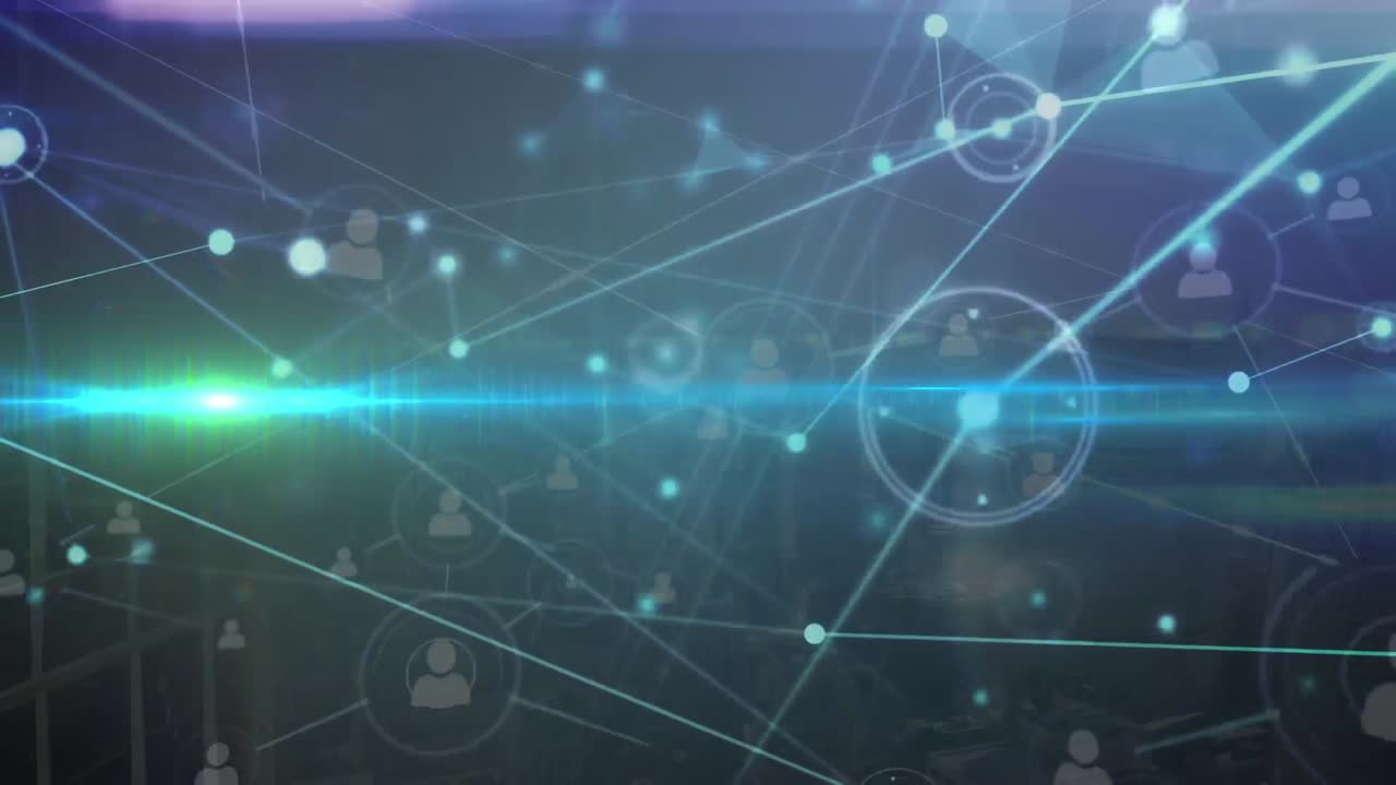 프로필 아이콘의 네트워크의 애니메이션과 컴퓨터 서버 방에 반 ⁇ 이는 빛의 트레일