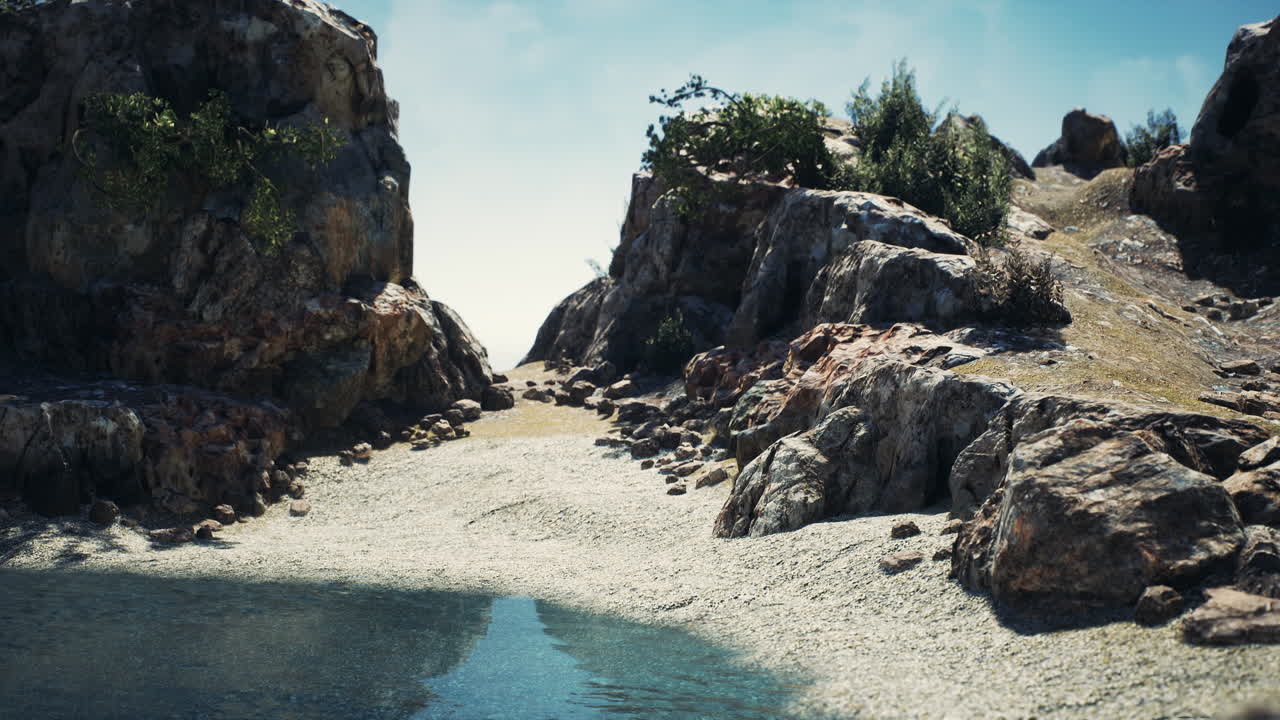 절벽 이 있는 모래 해변 의 해안 전망