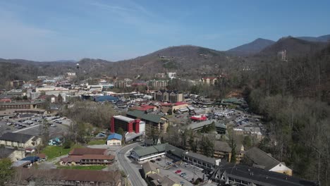 vista aérea de gatlinburg, en el estado de tennessee.