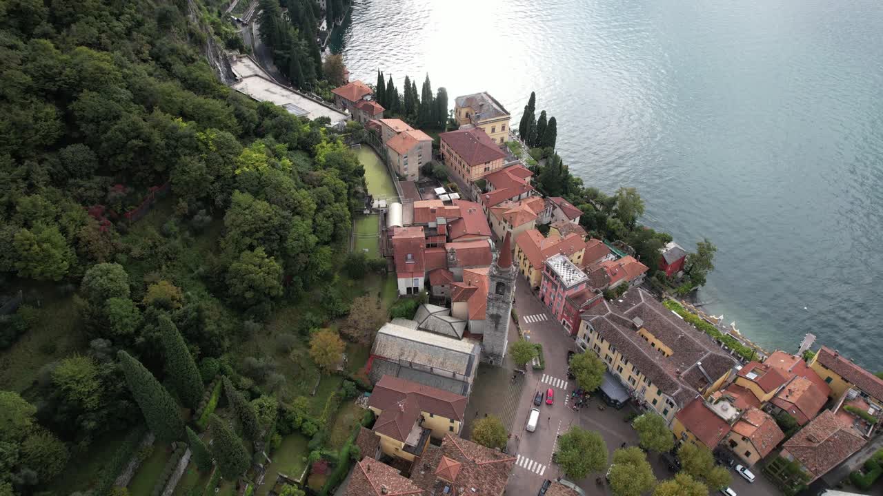 volando sobre varenna, el lago de como, italia