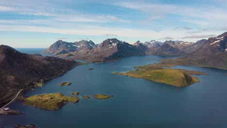 imágenes aéreas de la hermosa naturaleza de noruega.