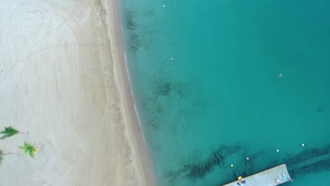 Cannes,-Aerial-view-over-the-croisette