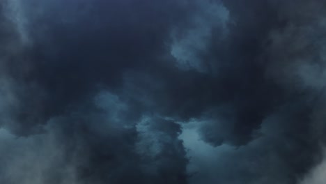 Las-Tormentas-Pov-Ocurren-Dentro-De-Las-Nubes-Cumulonimbus-Antes-De-Que-Llueva.