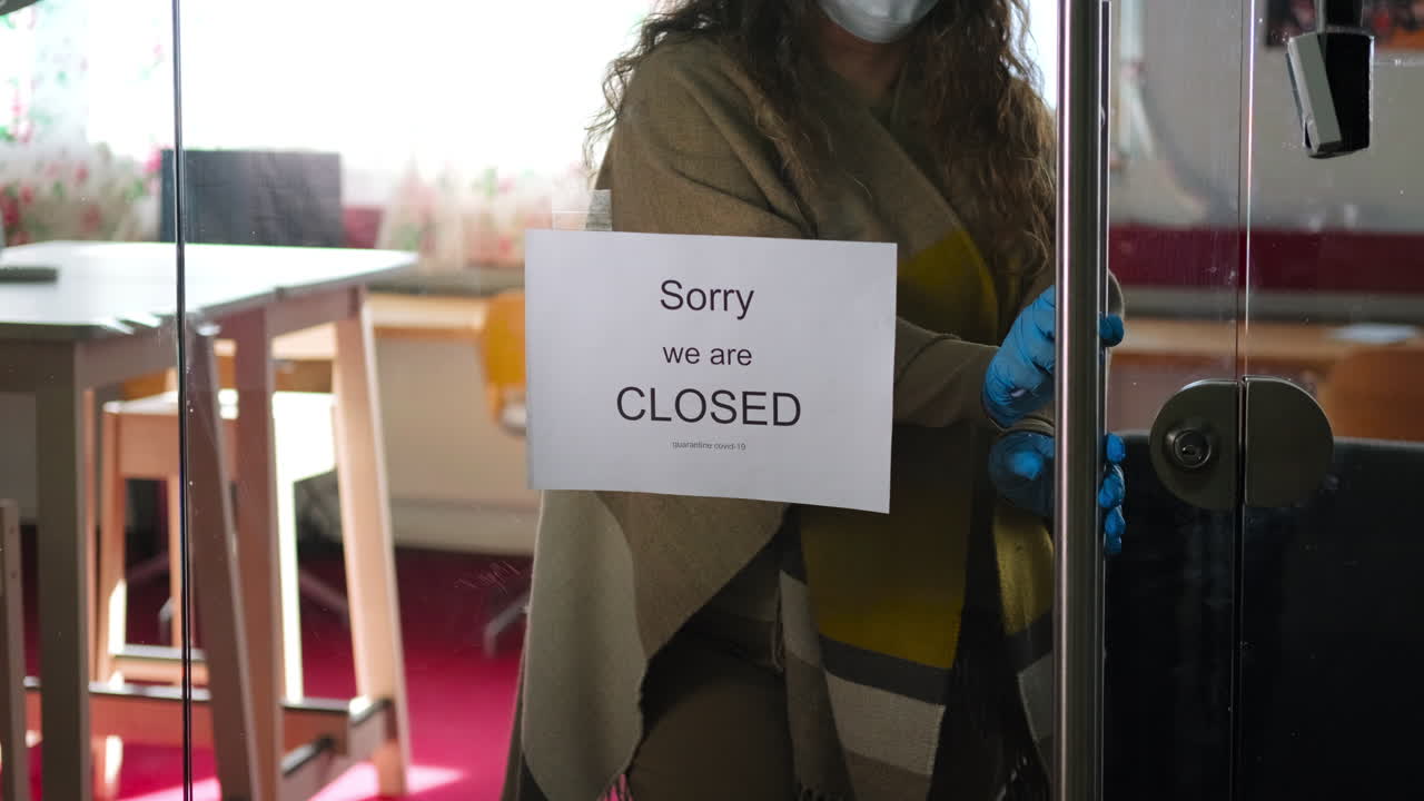 팬데으로 인해 문을 닫은 사업