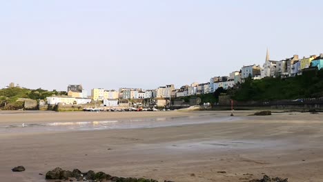 Tenby-Strand-Und-Stadt