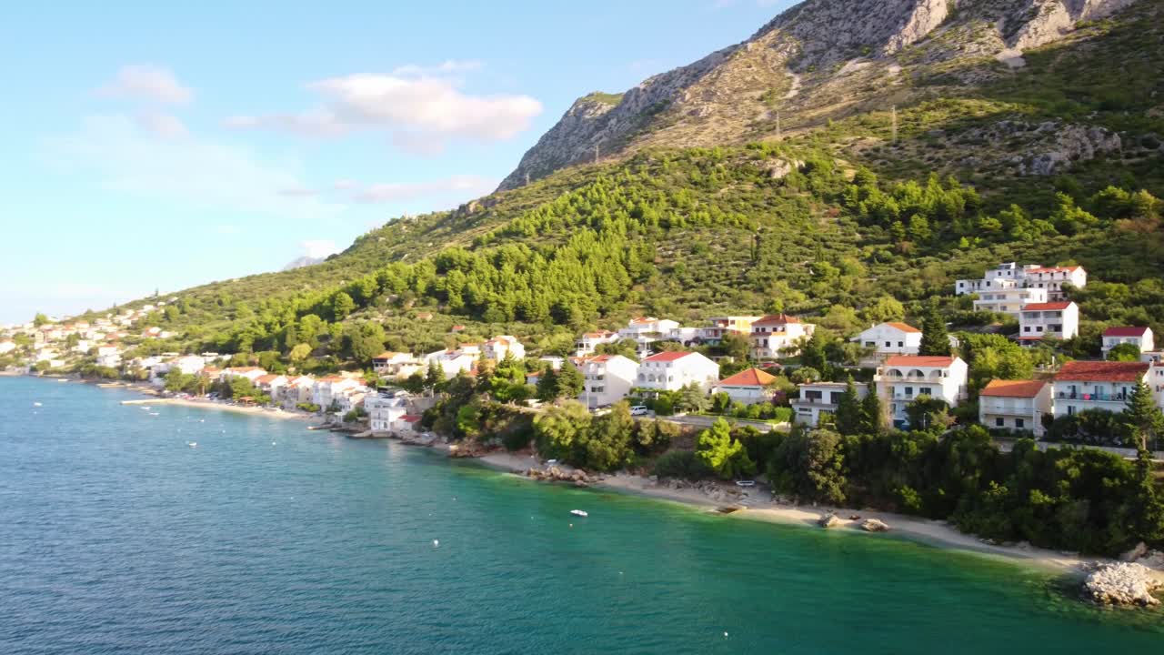 크로아티아 남부 달마티아 의 브리스트 마을 의 이상적 인 풍경 - 공중 드론 촬영