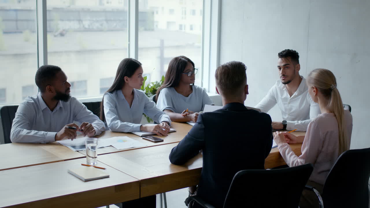 reunión de negocios en una oficina moderna