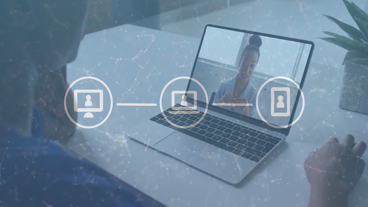 아프리카계 미국인 여성이 비디오 통화를 하는 아이콘과 연결된 네트워크의 애니메이션