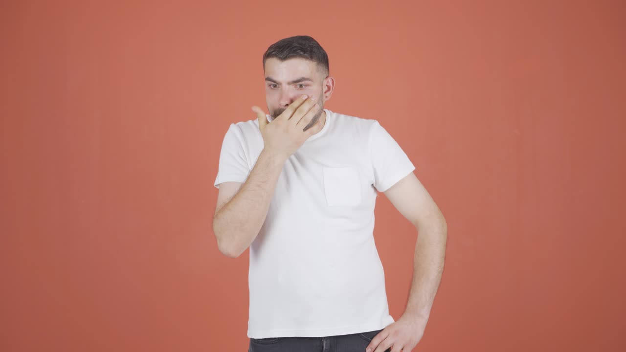 The sneezing man. Patient.