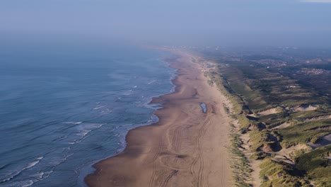 Imágenes-Aéreas-Dinámicas-De-Las-Dunas-De-Meijendel,-Que-Es-La-Zona-De-Dunas-Contiguas-Más-Grande-Del-Sur-De-Holanda