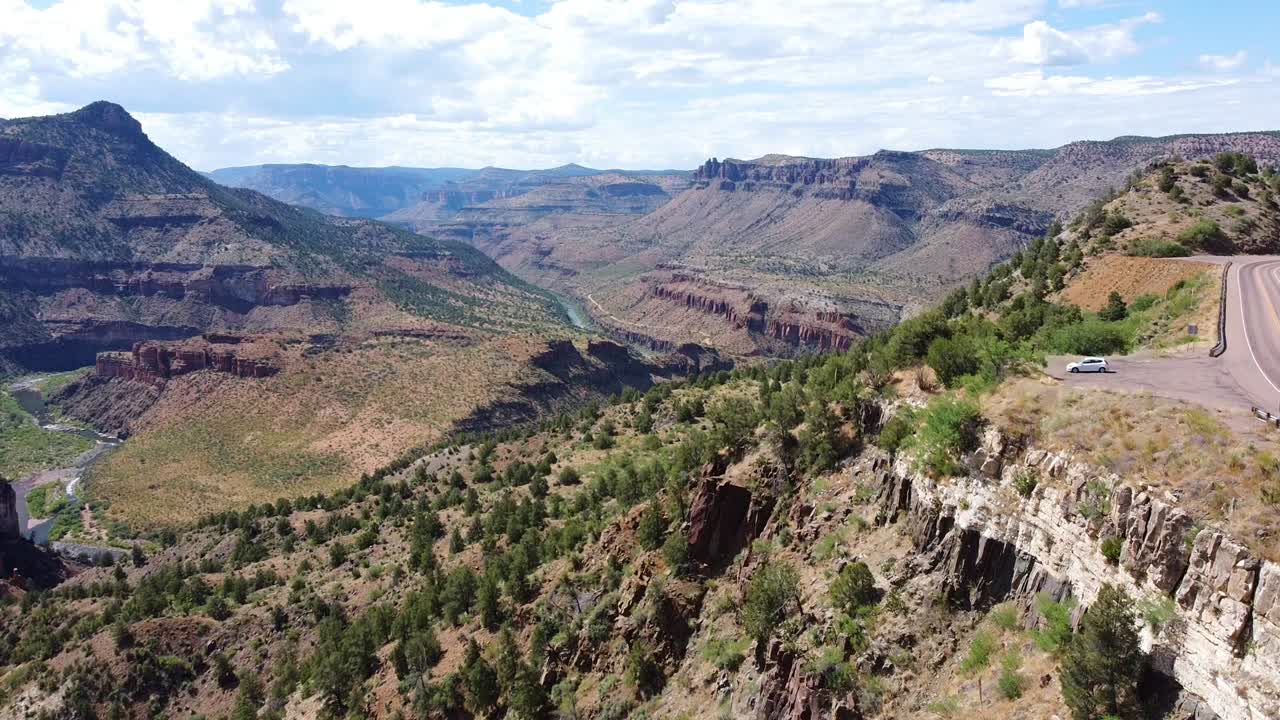 vista aérea del cañón del río salado en arizona