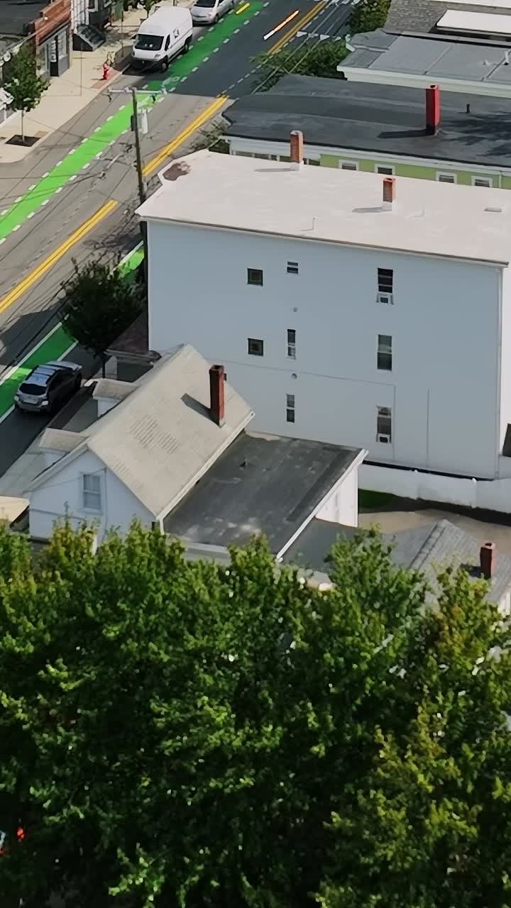 Vista aerea di case residenziali e tetti negli USA