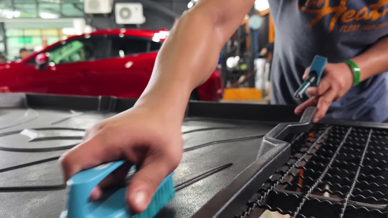 Cleaning Car Floor Mats