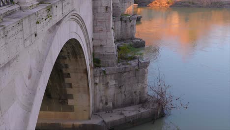 Tiber-Brücke,-Engelsburg