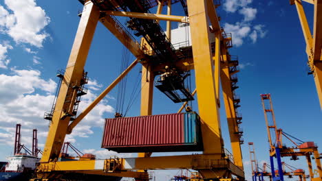 port crane lifting container