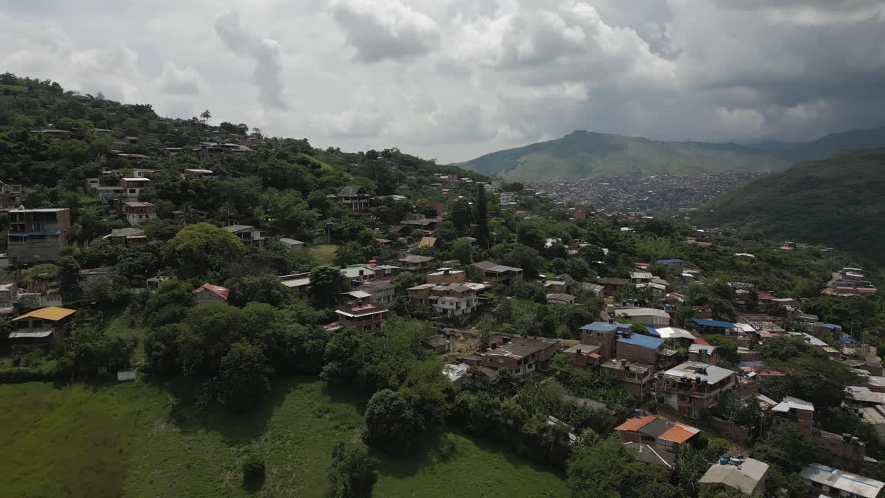 las palmas, a través de montebello