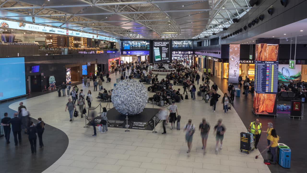 ROME, ITALY - 31 JUNE 2025 : Timelapse on travelers in rome airport