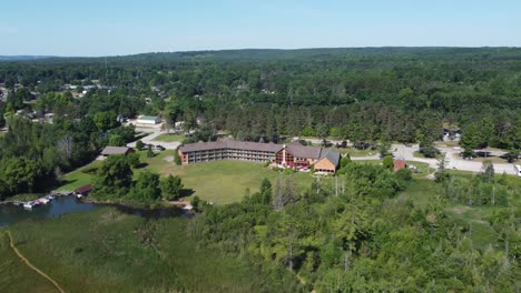 Aerial-shot-of-northern-hotel