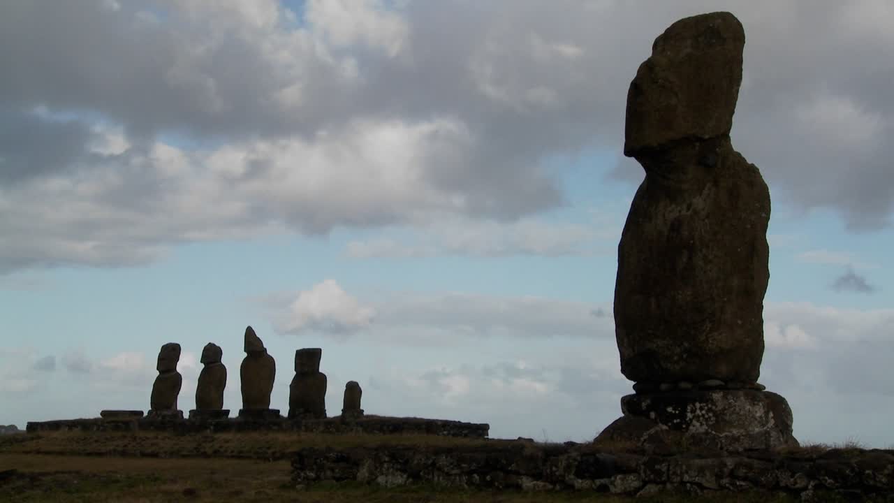 Timelapse delle mistiche statue dell'Isola di Pasqua